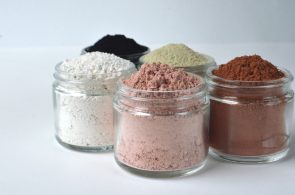 Argila: cores e benefícios da argila para a saúde da pele e cabelo