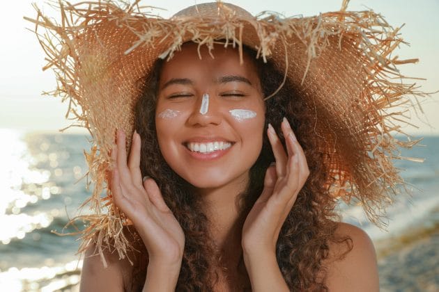 Dicas para prevenir e evitar a acne solar