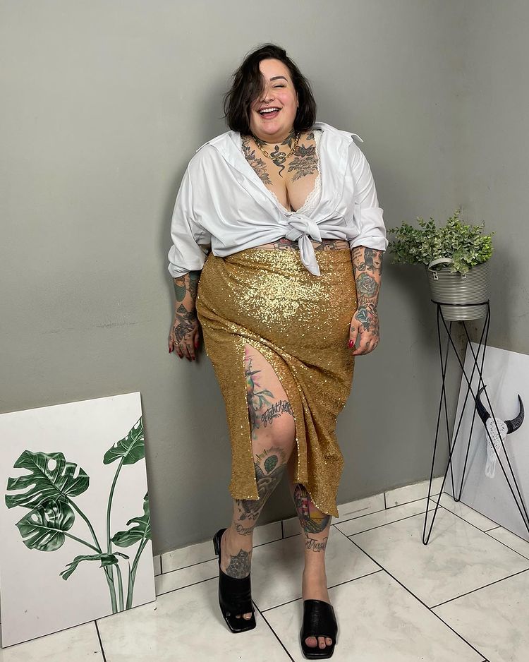Vestido negro brilloso