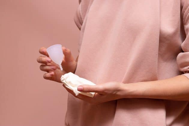 Aposte nas calcinhas absorventes, coletores menstruais e absorventes reutilizáveis