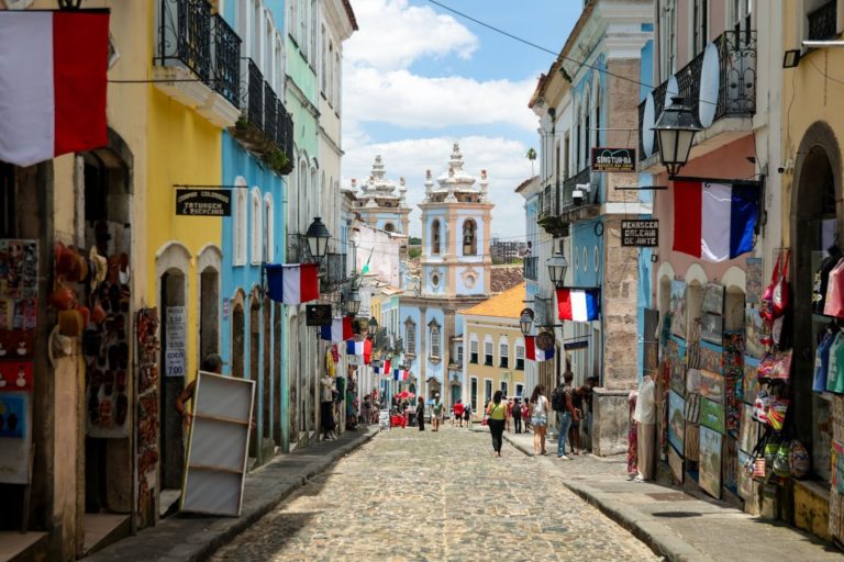 5 dicas de como aproveitar o verão sem sair da cidade