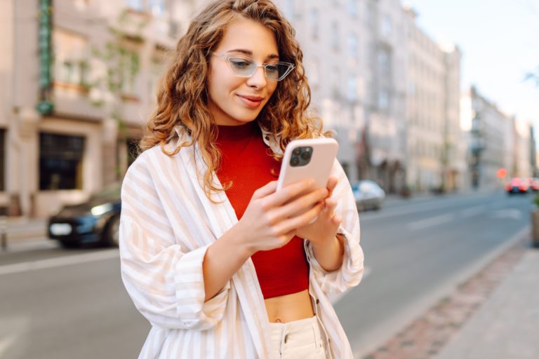 2026 é o novo 2016: tendências de beleza e atitude que estão voltando