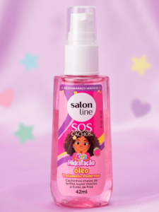 Cachos Kids: Dicas para desembaraçar e hidratar sem choro