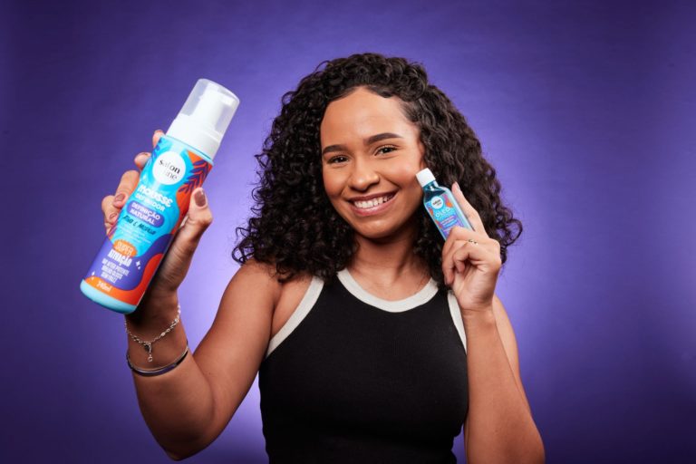 Como Usar Mousse no Cabelo? Dicas de Finalização!